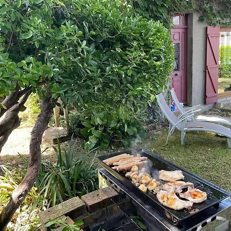 Charmante Maison A 3 Minutes A Pied D'une Magnifique Hébergement de vacances *